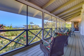 Honomu Home with Screened Lanai and Ocean Views!